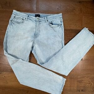 Lucky Brand 411 Athletic Taper Jeans Mens 38x32 Light Wash Raw Hem Blue Denim